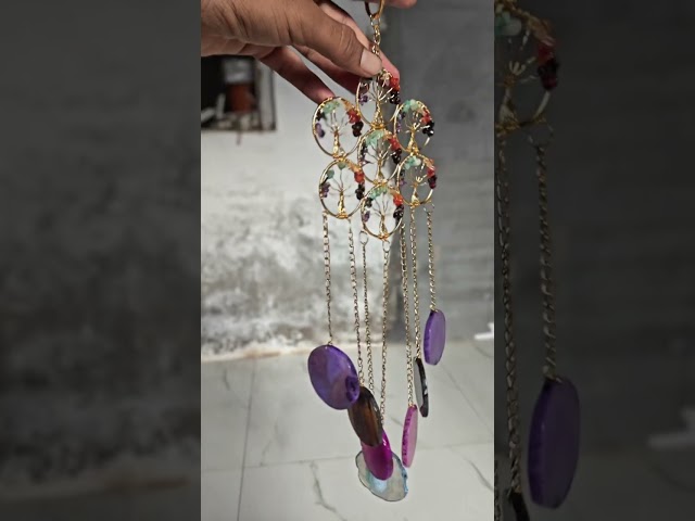 Vídeo relacionado con Shuqio 7 Chakra Campana de Viento Árbol de la Vida de Discos de ágata Natural, Campana de Viento de Cristal Hecha a Mano para Exterior e Interior, decoración de Pared con Piedras Preciosas.