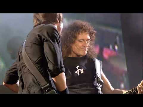 Foo Fighters, Brian May & Roger Taylor - We Will Rock You / Tie Your Mother Down (Hyde Park / 2006)