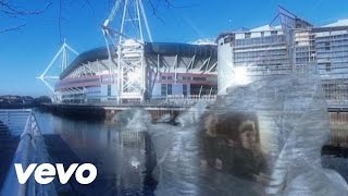 Super Furry Animals - Fragile Happiness