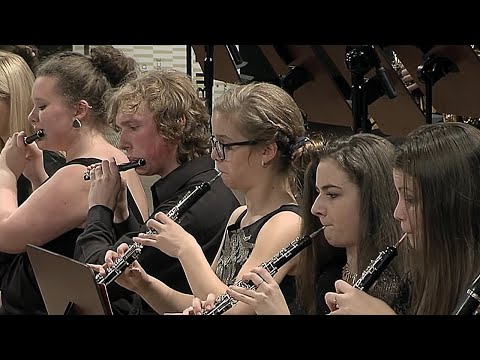 Bizet - Carmen Suite No. 2 conducted by Andrzej Kucybała