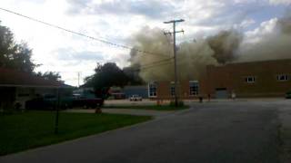 preview picture of video 'St. Joseph High School Bus barn fire'