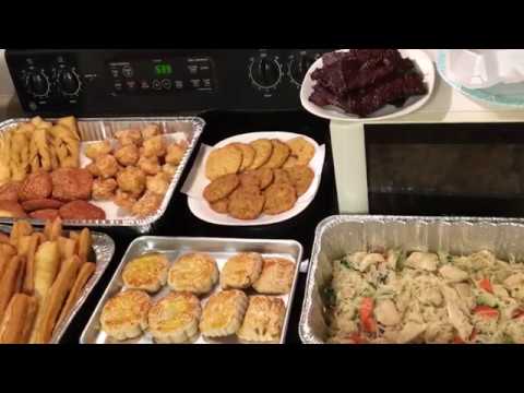 Lina's kitchen views /July cooking Moon cakes