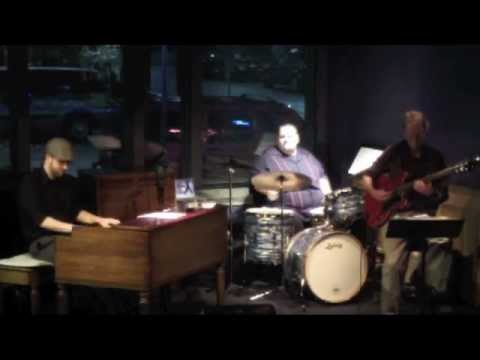 Chris Hazelton Trio - Good Pickins