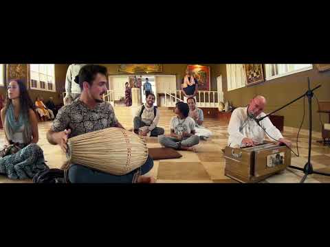 Hare Krishna Kirtan by Nirantara Prabhu on October 1 , 2023