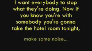 Hotel Room - Pitbull lyrics