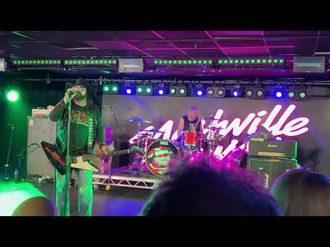 Nashville Pussy - Come On Come On - Live At Hard Rock Hell 17 - 08/11/24