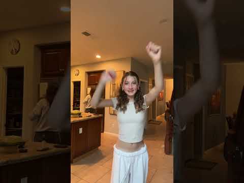 hii #fypviralシ #dance #tiktoksounds