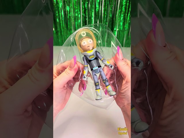 Vídeo relacionado con Grupo Erik Póster Rick y Morty High in the sky - Lamina decorativa Rick y Morty High in the sky/Póster Producto con licencia oficial