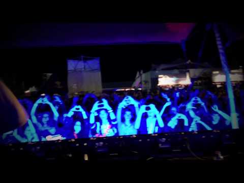 Daddy's Groove - Stellar (Martin Garrix Remix) #EFL13 live