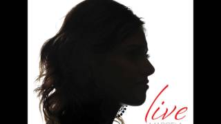 Marcela Gandara - Es una Aventura (En Vivo)