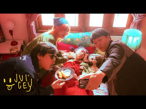 s - นอน (burn out) | Official MV のサムネイル