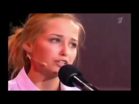 Девушка копирует Голоса Знаменитостей в точности!!!
