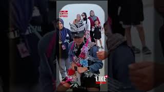 Download lagu VALEN SWARMED BY DOZENS OF BEAUTIFUL WOMEN THIS AFTERNOON ON KANGEAN ISLAND, SUMENEP MADURA mp3 Download lagu VALEN SWARMED BY DOZENS OF BEAUTIFUL WOMEN THIS AFTERNOON ON KANGEAN ISLAND, SUMENEP MADURA mp3