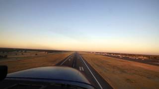 preview picture of video 'Approach, go-around and landing at Maun, Botswana airport (FMUB)'
