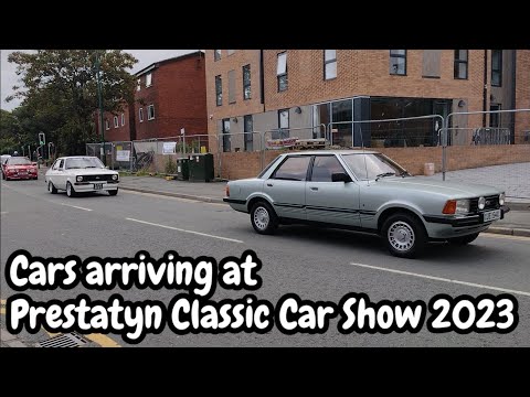 Prestatyn Classic Car Show 2023 arrivals - vintage veteran classic cars
