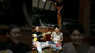 Download lagu Pepeng Setia Band Feat Trisuaka- S.K.J mp3