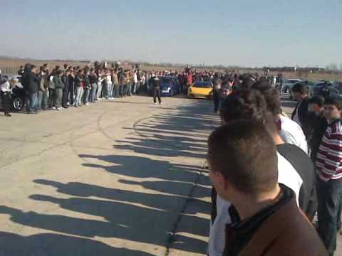 aeroport Lancer EVO vs Lamborghini