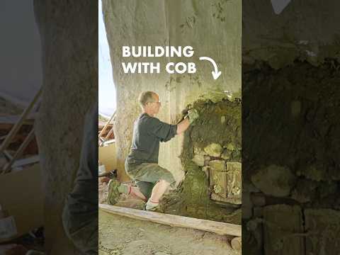 Building With Cob Made with Clay & Manure #offgrid #shorts #cob #naturalbuilding