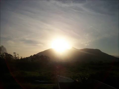 VULCÃO ESCONDE O REI