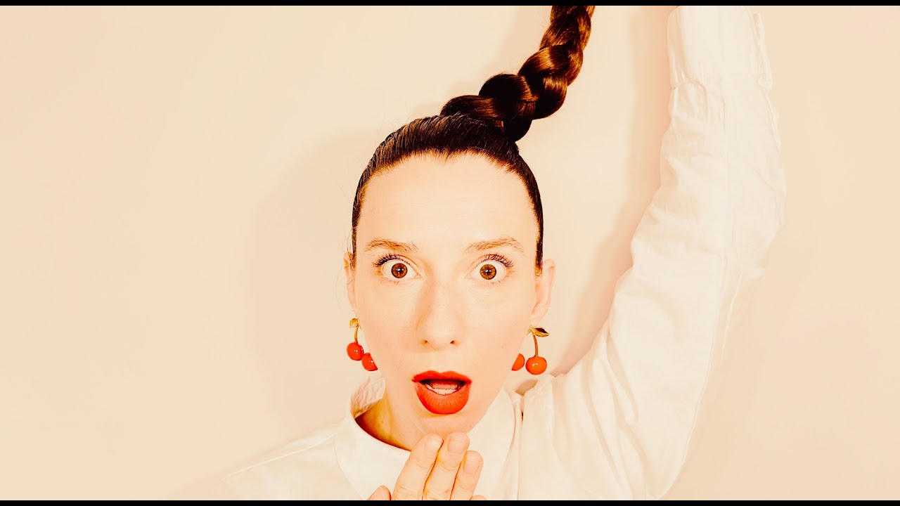 Słodka czy kwaśna? Jaka jest „Wisienka Na Torcie” od Agi Laury?