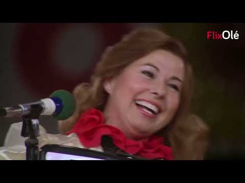 María Jesús y su acordeón cantando en Los Pajaritos (Javier Aguirre, 1983)