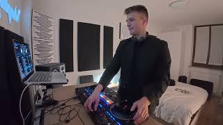DJ Rey