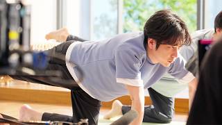 二宮和也、真剣な表情でヨガポーズ披露　「恵 megumi ガセリ菌SP株ヨーグルト」新CM＋メーキング