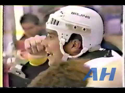 NHL Nov. 4, 1989 Cam Neely,BOS v Rob Ray,BUF (crosscheck) Boston Bruins Buffalo Sabres
