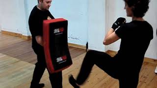 Defensa Personal Femenina DPF / Woman Self Defense WSD 8