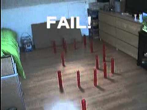 Extra's Slender in domino