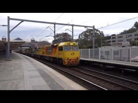 Aurizon repaint 6007 leads 7BM7 at Gosford - 24/7/16