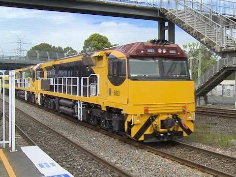 Trial Run Of QRN (Aurizon) 6000 Class Locomotives, SSR G514 Assisting (9/10/2009) - PoathTV Trains