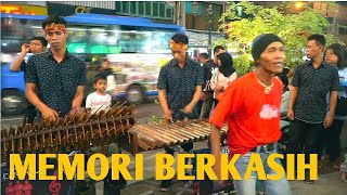 Download lagu MEMORI BERKASIH - Angklung Malioboro CAREHAL (Pengamen Kreatif Jogja) Edisi Lagu Malaysia terbaik mp3 Download lagu MEMORI BERKASIH - Angklung Malioboro CAREHAL (Pengamen Kreatif Jogja) Edisi Lagu Malaysia terbaik mp3