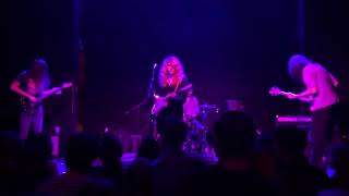 Widowspeak - Expect the Best (Live at Rough Trade BK NYC 10/13/17)