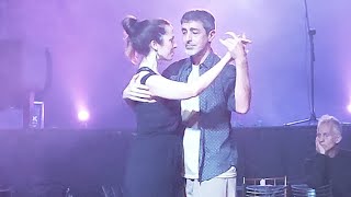 Daniela Belen y Diego Braude. Colombina (Andreu) Muestra de la clase en Alsina Tango Club 22jun24