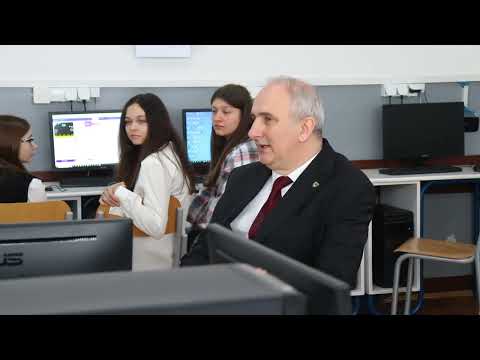 I oni su budućnost Tešnja: Tešanjski osnovci prezentirali radove iz oblasti informatike i robotike