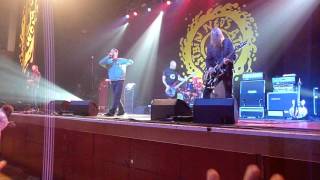 Happy / Grey Cell Green - Ned&#39;s Atomic Dustbin - Wolverhampton Civic Hall 19/12/2015
