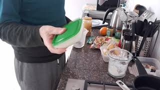 How to mix flour with water without it floating on top . The Crazy Chef