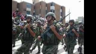 preview picture of video 'Desfile De Los Comandos en TrujillO 2012'