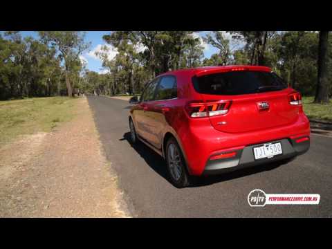 2017 Kia Rio SLi 0-100km/h & engine sound