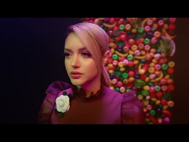 Video zu 'Sigues Con El' ansehen