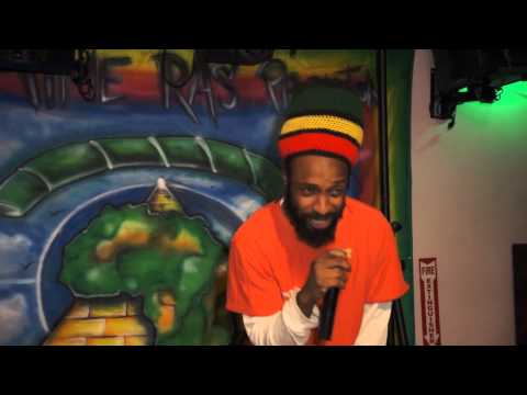 I Konfidence live at Sarabita Mondays