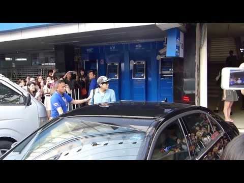 2014.01.25 Song Seun Heon_Arriving At Scala