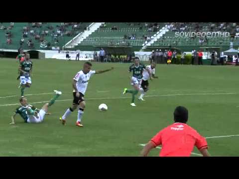 Em Campinas, Paolo Guerrero fez o único gol da pa...