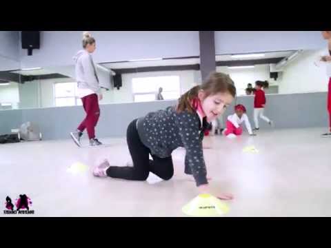 Cours Jeune Studio Attitude - Eveil 2 Samedi