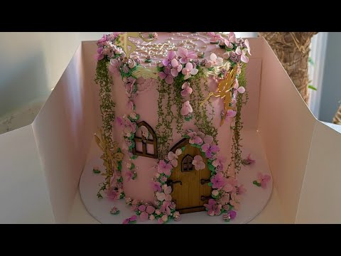 Decorate my viral fairy cake with me✨💕🌸🌷🌱🧚‍♀️ 