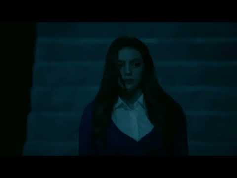 Funny Man - Legacies 1x07 Music Scene
