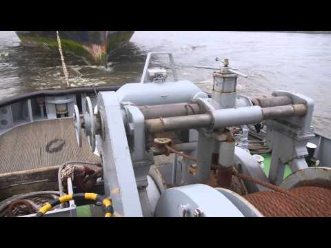 Der Schlepper Bugsier 21 im Hamburger Hafen