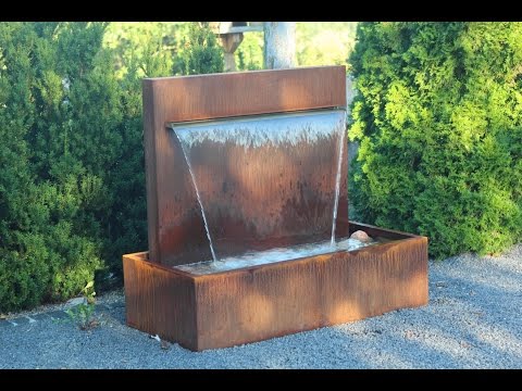 Gartenbrunnen Ausstellung Wasserfall 90 aus Cortenstahl | BRUNNENKÖNIG.DE
