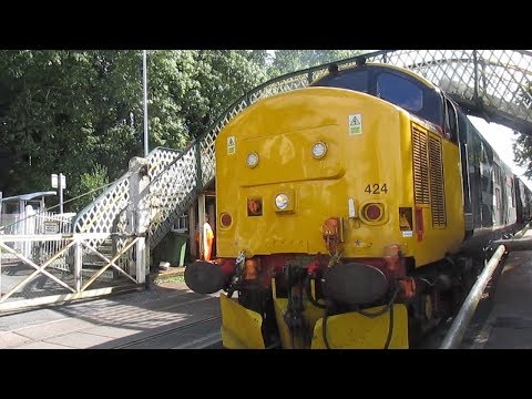 Anglia Class 37424 & 37405 depart Brundall